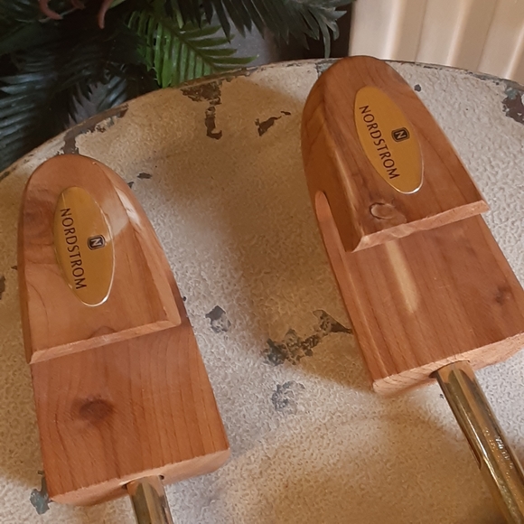 NORDSTROM, Cedar & Brass, made in USA Men's Shoe Trees - Picture 6 of 6